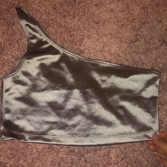 One shoulder crop top - Picture 1 of 3